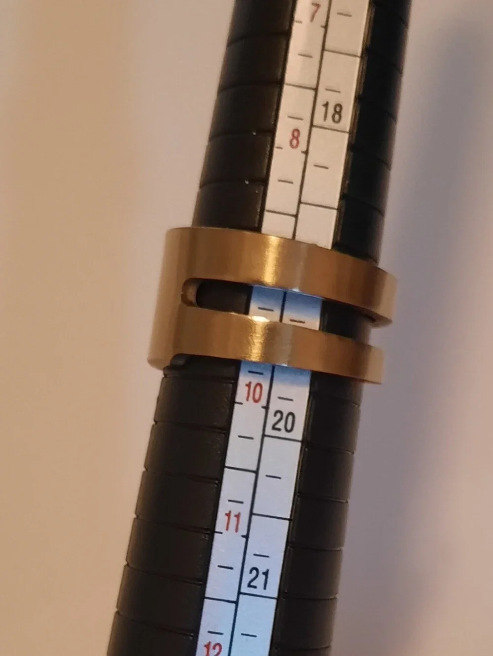 Stainless Steel Gold Split Band Ring - Minimal Modern Design.   Item 156
